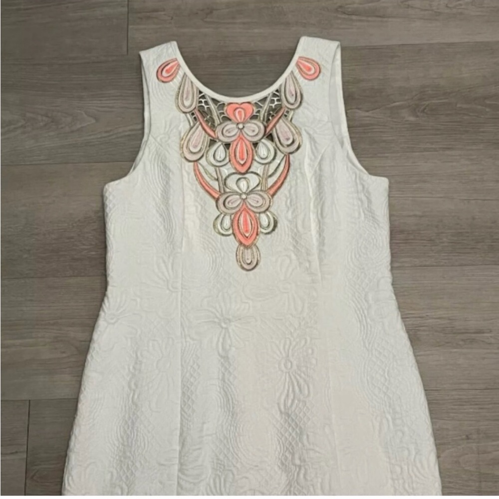 Lilly Pulitzer Logan Embroidered White Floral Shift Dress Women’s Size 10